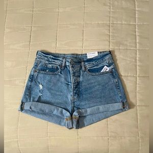 Old Navy O.G. Straight High-Rise Short (3inch)